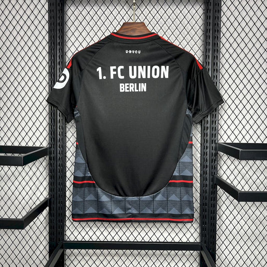 Camiseta visitante del Union Berlin 24-25