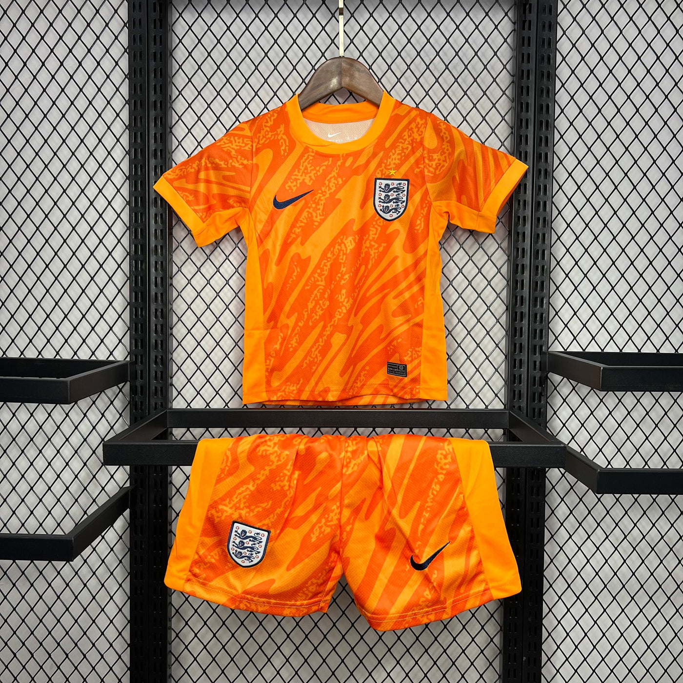 England 24-25 Goalkeeper Kids Kit