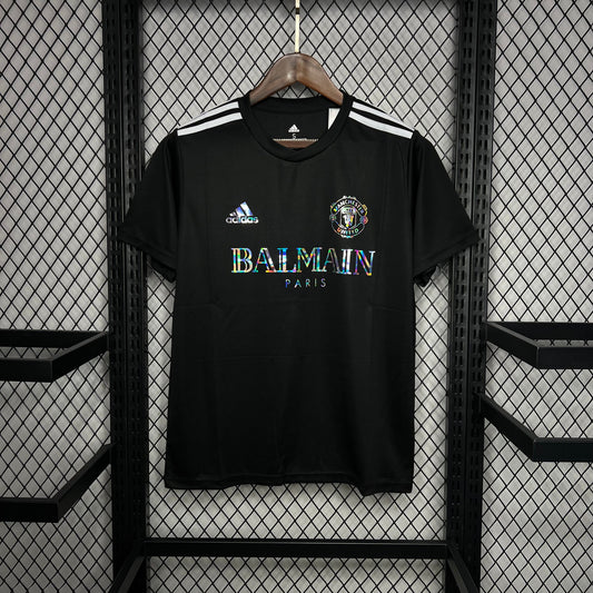 Edición Balmain del Manchester United 24-25