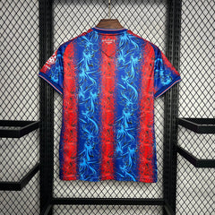 Camiseta de local del Crystal Palace 24-25 