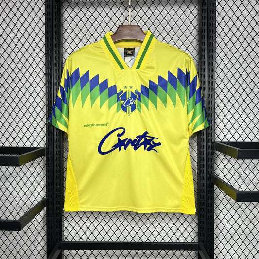 Camiseta de fútbol amarilla RTW de Corteiz Brasil