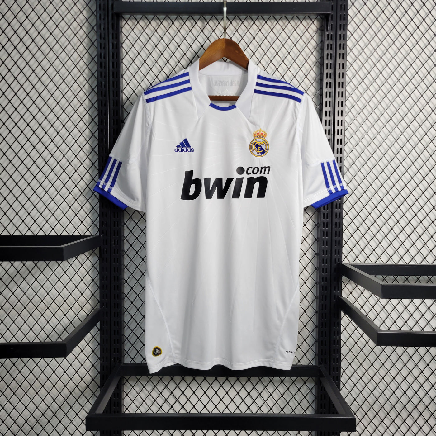 Real Madrid 10-11 Home Retro Jersey