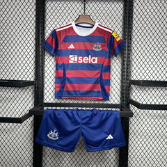 Camiseta visitante del Newcastle 24-25 