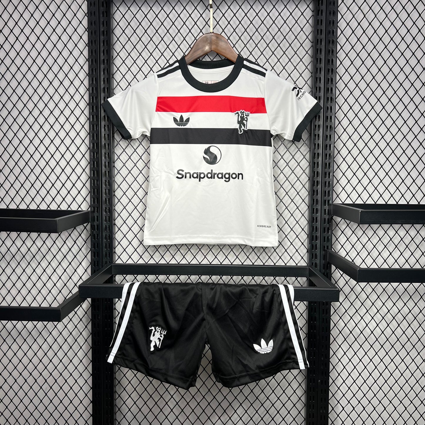 Manchester United 24-25 Away Kids Kit