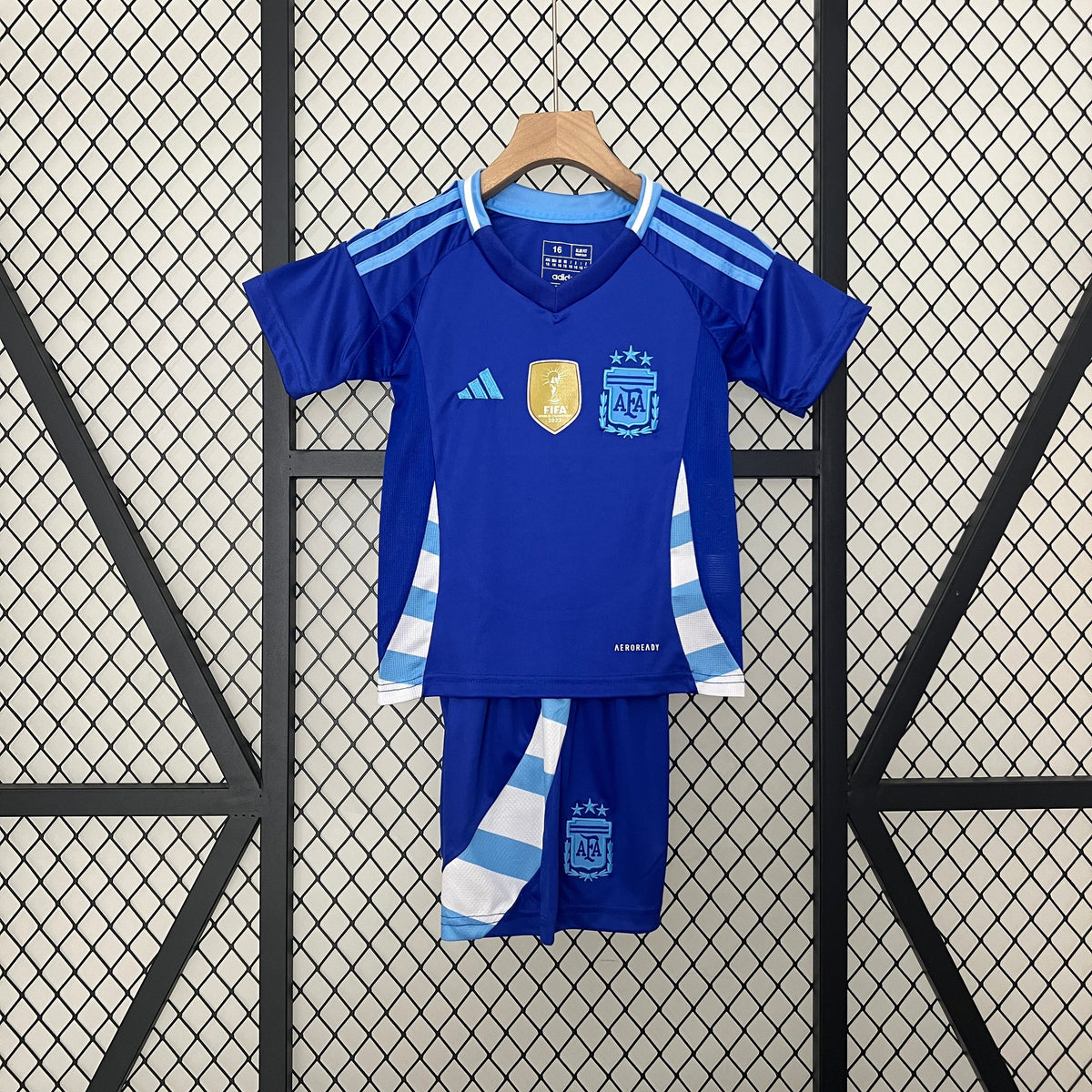 Argentina 24-25 Away Kit (Kids)