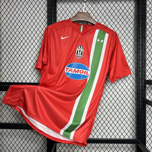 Camiseta de visitante de la Juventus 05-06