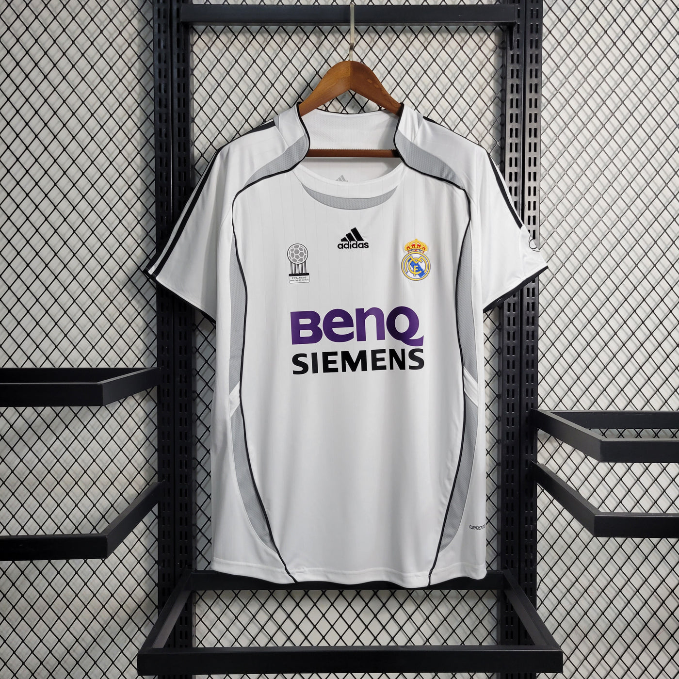 Real Madrid 06-07 Home Retro Jersey