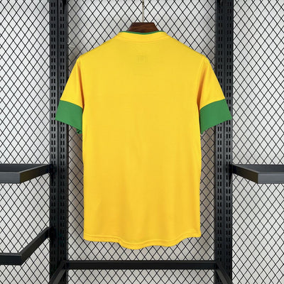 Camisa retrô titular do Brasil 2012/13